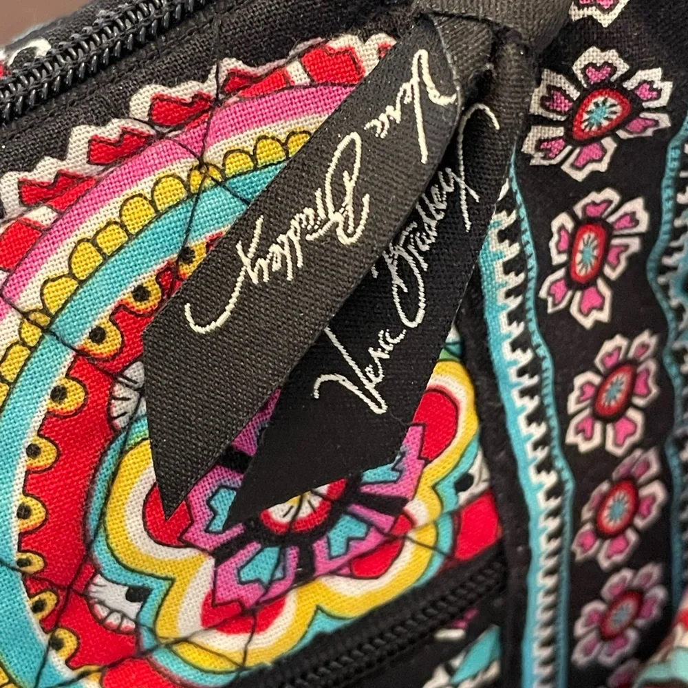 Vibrant Parisian Paisley Design Women’s  Bag by Vera Bradley NEW Retired - Picture 8 of 10